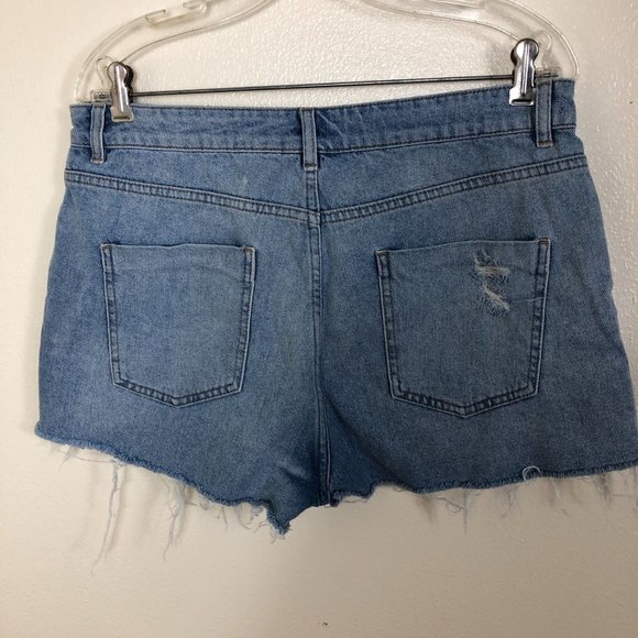 ASOS DENIM Lightwash Ripped Denim Jean Shorts 12 - Picture 6 of 11